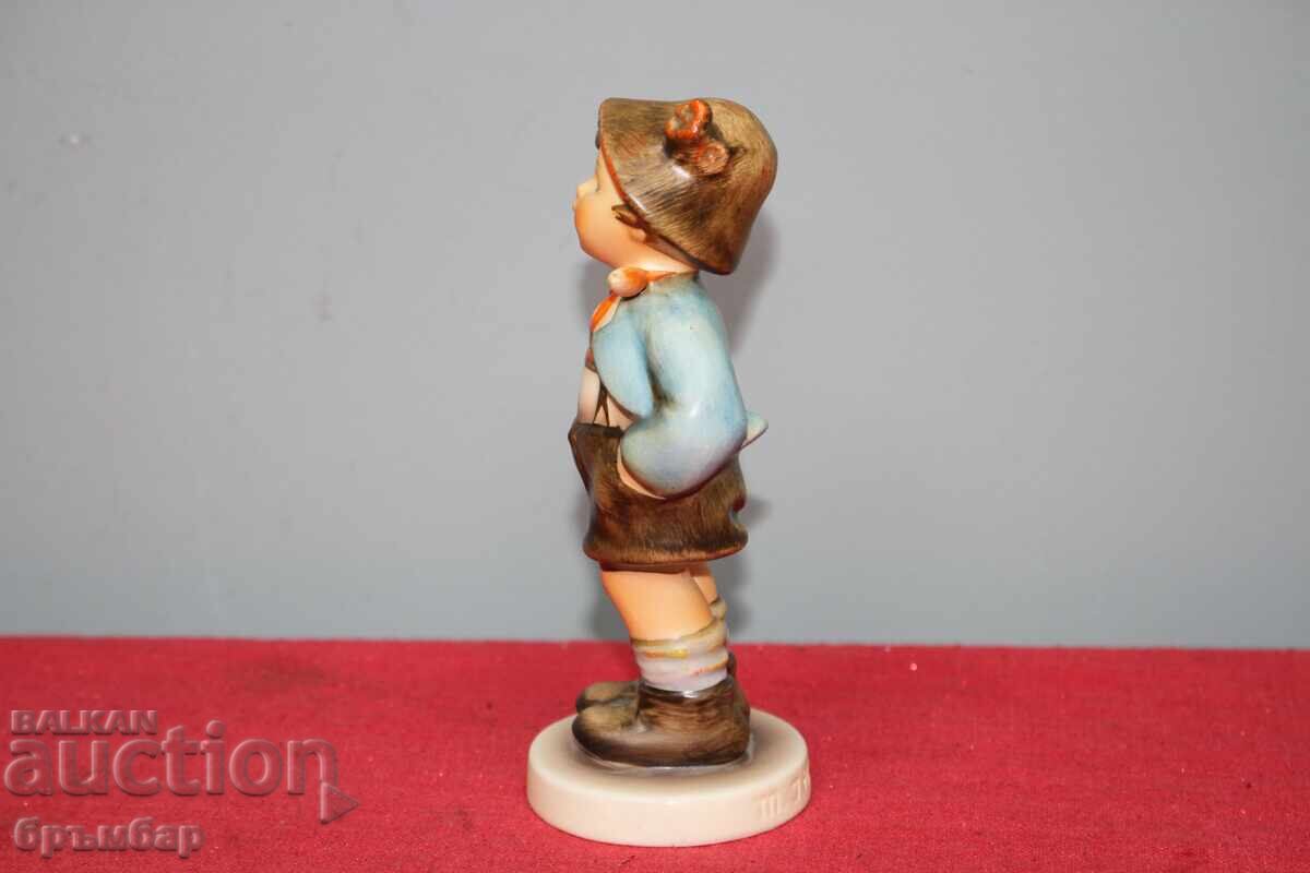 Auction Hummel porcelain figurine boy No. 95 Auction Hummel porcelain figurine boy No. 95