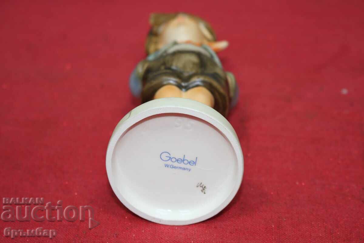 Hummel porcelain figurine boy No. 95 - 6 Hummel porcelain figurine boy No. 95 - 6