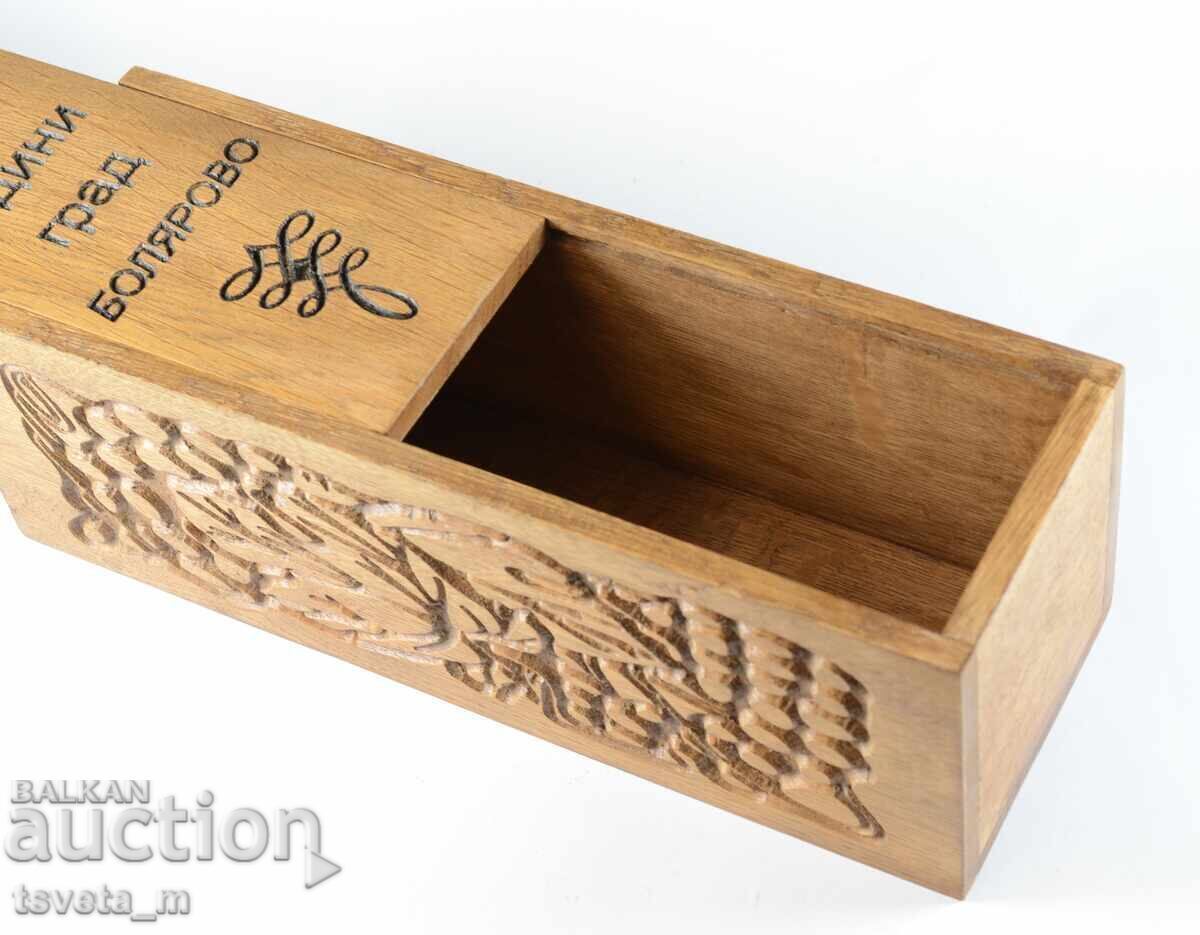 Wooden box with walnut carving - 5 Wooden box with walnut carving - 5