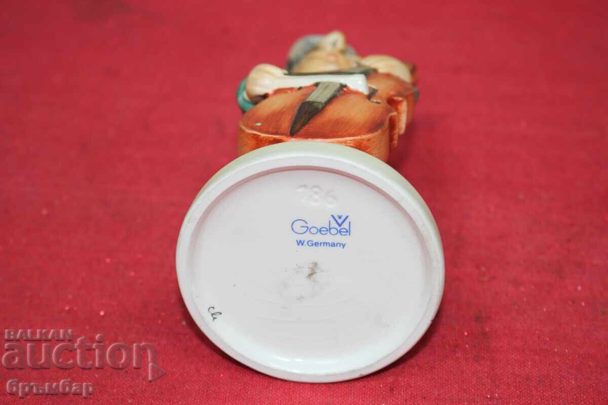 Hummel porcelain figurine boy musician .No. 186 - 7