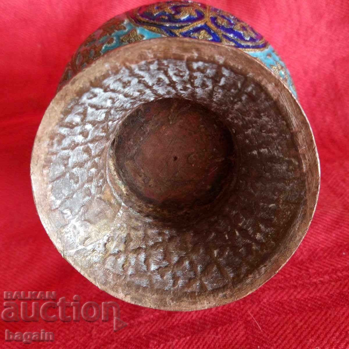 Аукцион Старинна моголска кадилница.