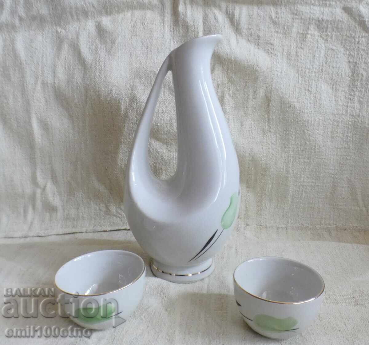 Σετ Καράφα με σχήμα στυλιζαρισμένου πουλιού συν 2 ποτήρια Ίσιδα με τιμή 19.00 BGN | € 9.71