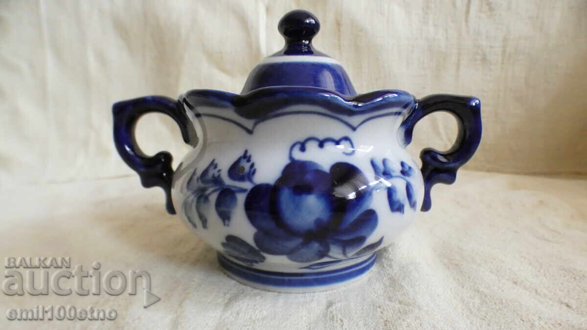 Захарница стар порцелан Гжель СССР с цена 30.00 лв. | € 15.34