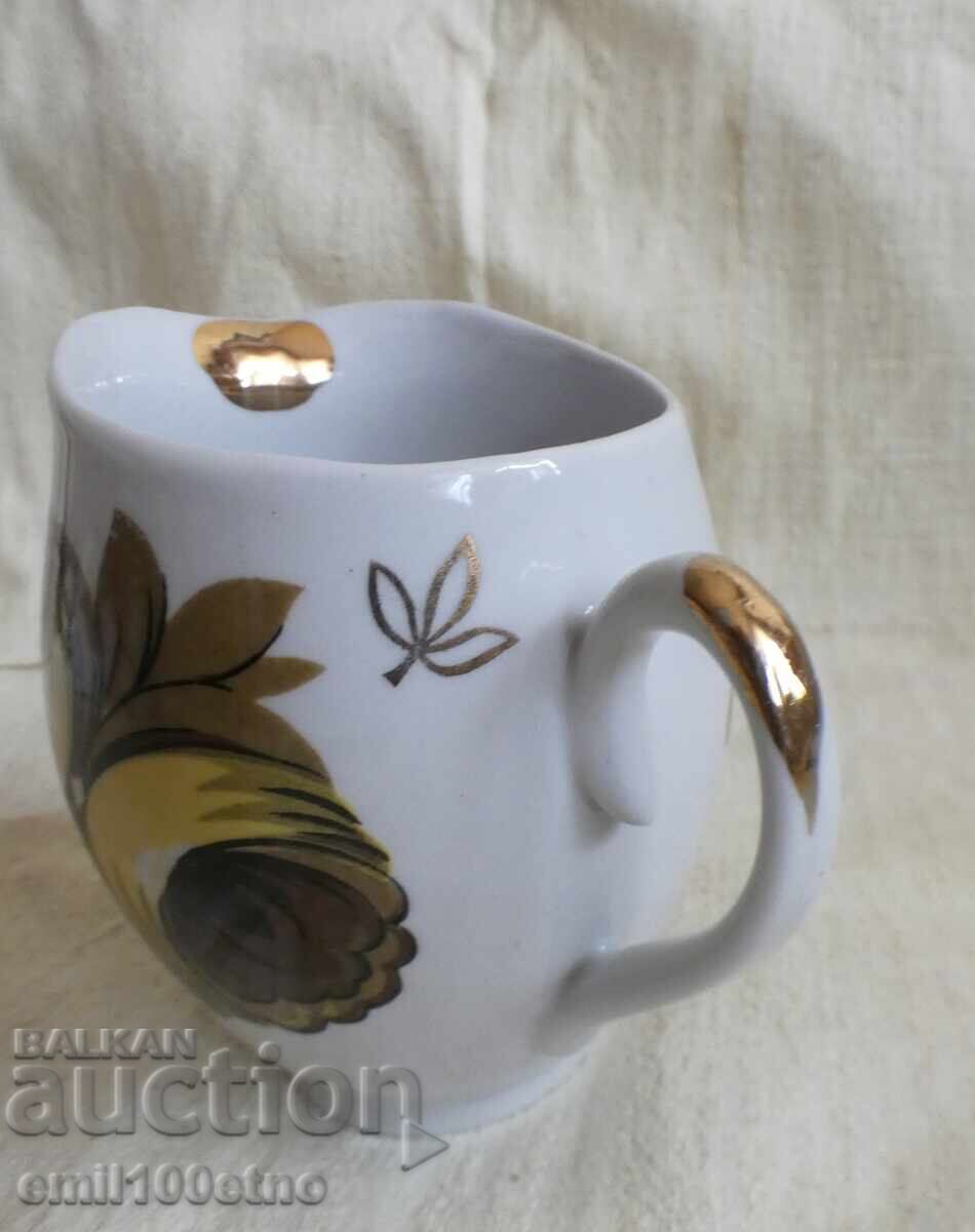 Auction Milk jug - creamer, old porcelain Poltava USSR Auction Milk jug - creamer, old porcelain Poltava USSR