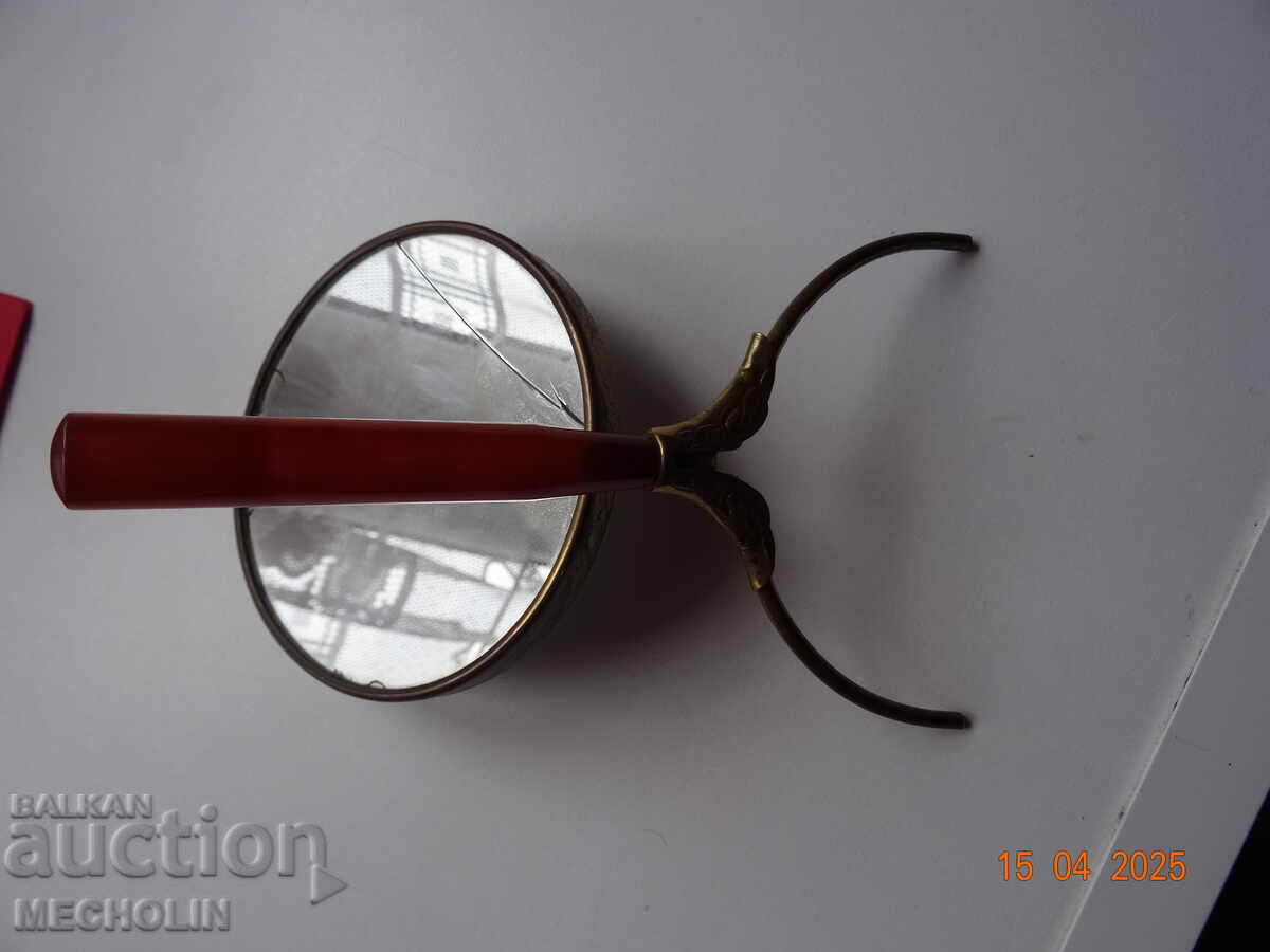 АНТИЧНО ОГЛЕДАЛЦЕ С КЕХЛИБАР И ПОЗЛАТА с цена 100.00 лв. | € 51.13 АНТИЧНО ОГЛЕДАЛЦЕ С КЕХЛИБАР И ПОЗЛАТА с цена 100.00 лв. | € 51.13