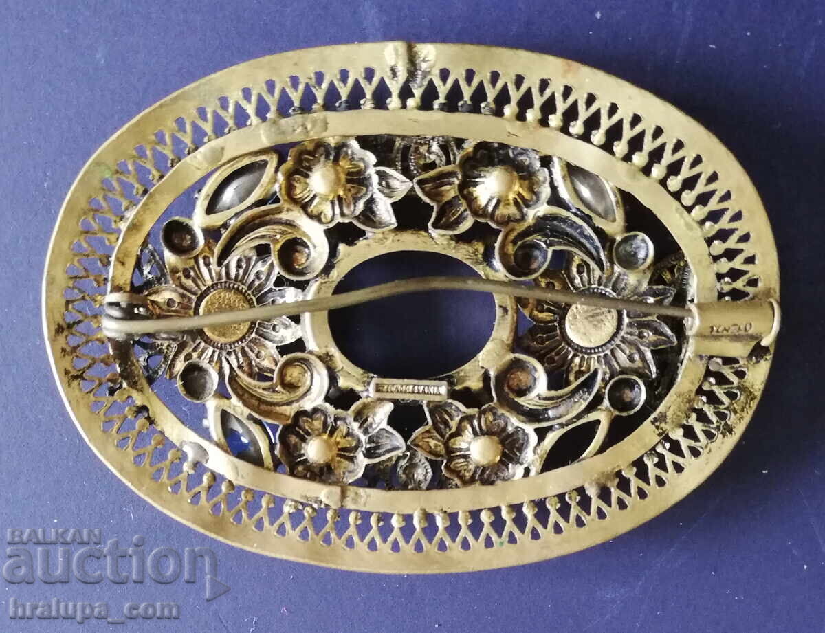 Παλιά μεγάλη καρφίτσα με τιμή 25.00 BGN | € 12.78