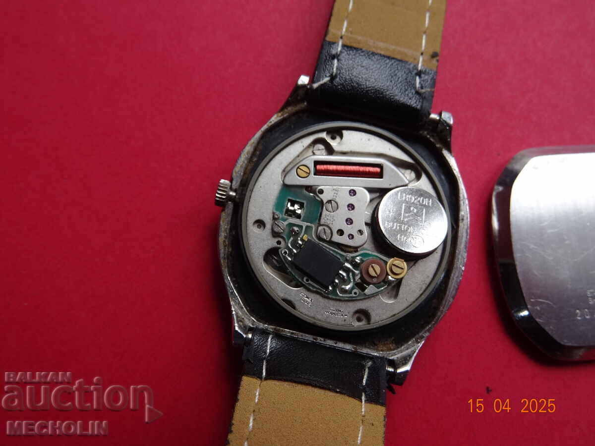 Vintage German Quartz Watch JUNGHANS - 6