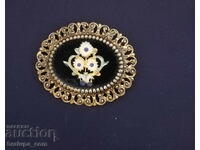 Μεγάλη παλιά καρφίτσα φιλιγκράν