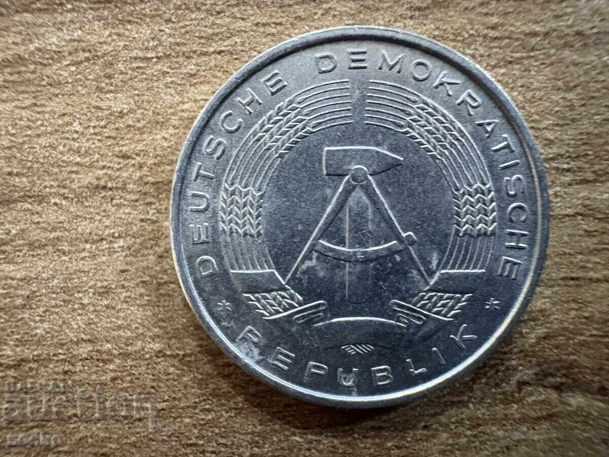 ГДР - 10 пфенига (1968) с цена 0.15 лв. | € 0.08 ГДР - 10 пфенига (1968) с цена 0.15 лв. | € 0.08