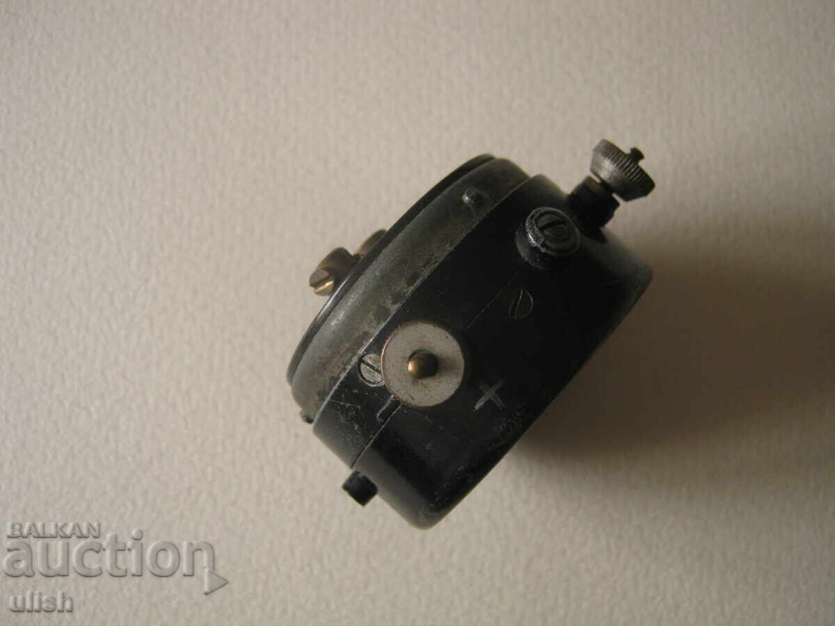 Licitație Vechi aparat de măsurare cu ohmmetru ohm metru Licitație Vechi aparat de măsurare cu ohmmetru ohm metru