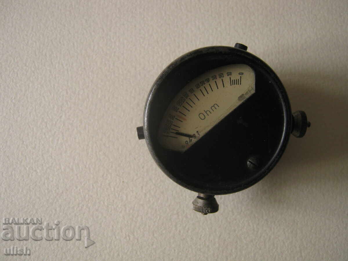 Vechi aparat de măsurare cu ohmmetru ohm metru Vechi aparat de măsurare cu ohmmetru ohm metru