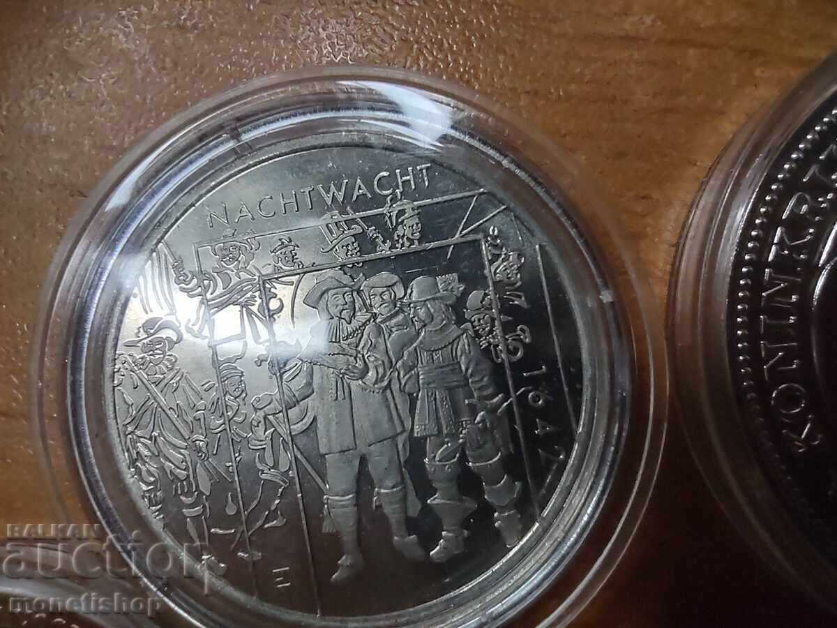 5 pcs. Tokens and medals in collectible condition - 5 5 pcs. Tokens and medals in collectible condition - 5