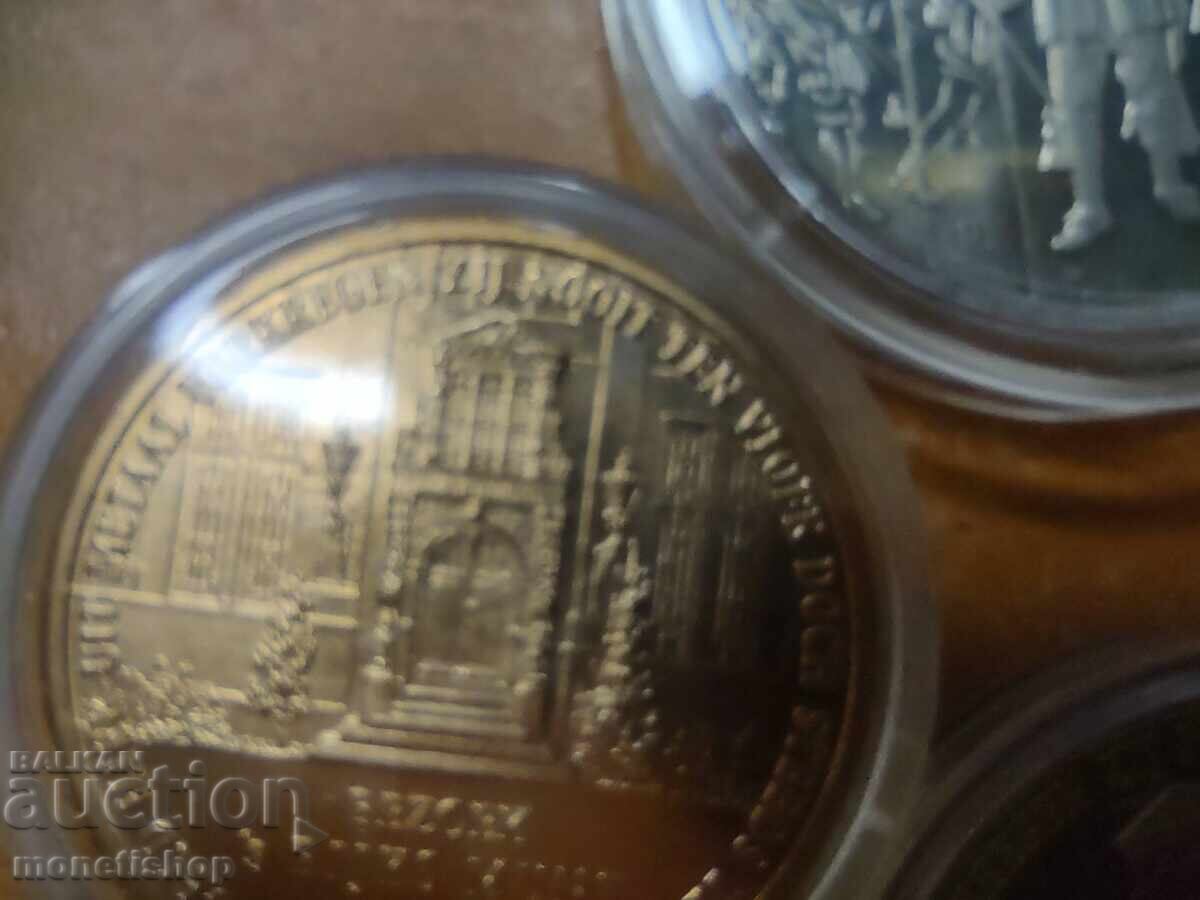 5 pcs. Tokens and medals in collectible condition - 6 5 pcs. Tokens and medals in collectible condition - 6