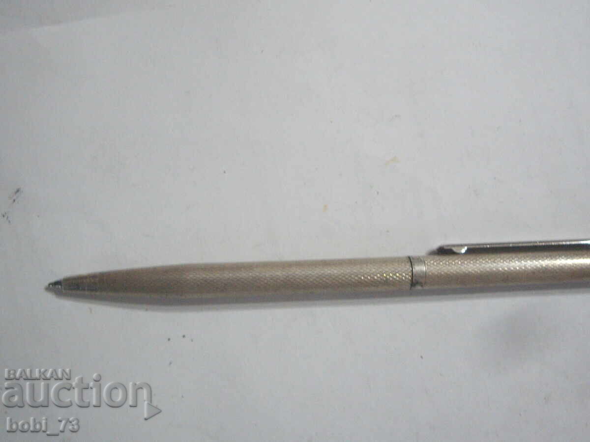 Ένα παλιό ασημένιο στυλό. με τιμή 80.00 BGN | € 40.90 Ένα παλιό ασημένιο στυλό. με τιμή 80.00 BGN | € 40.90