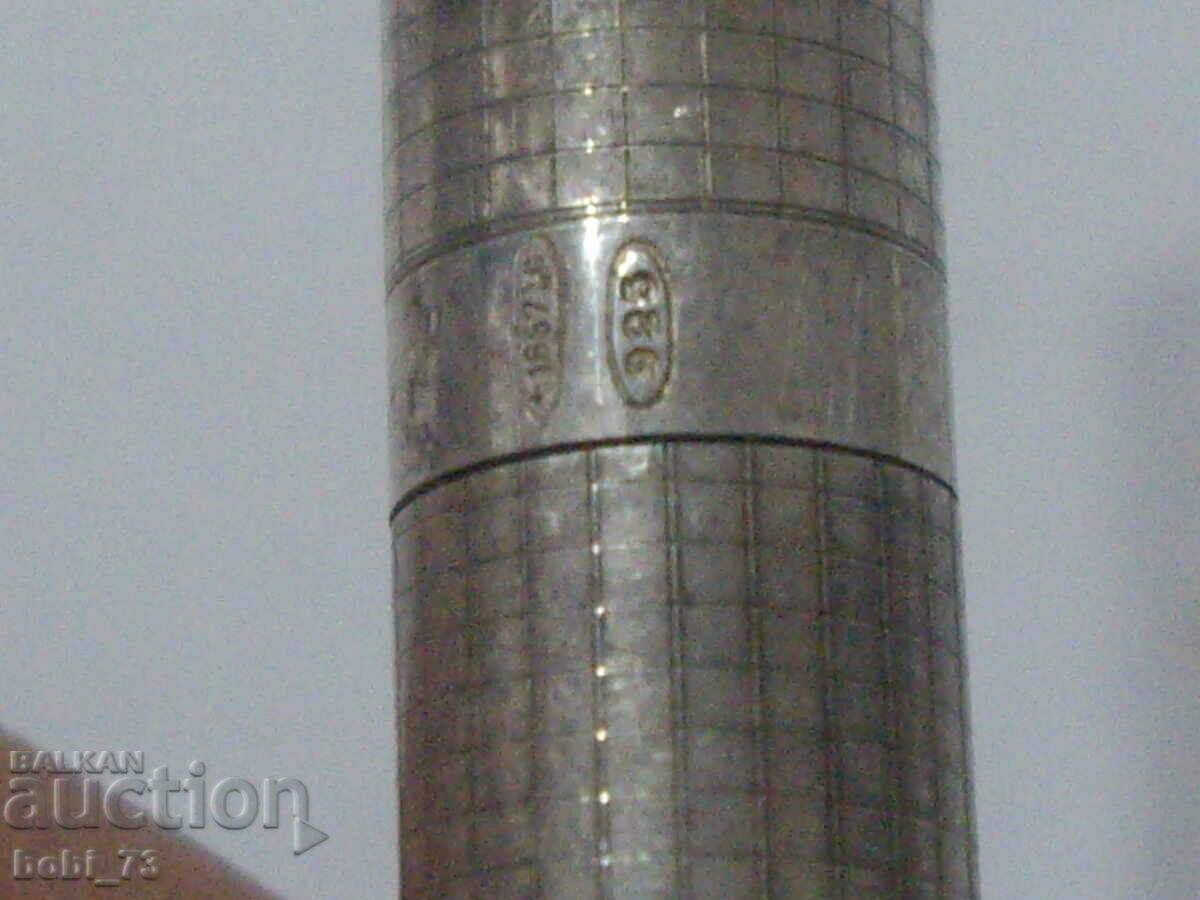 Δημοπρασία Ένα παλιό ασημένιο στυλό.