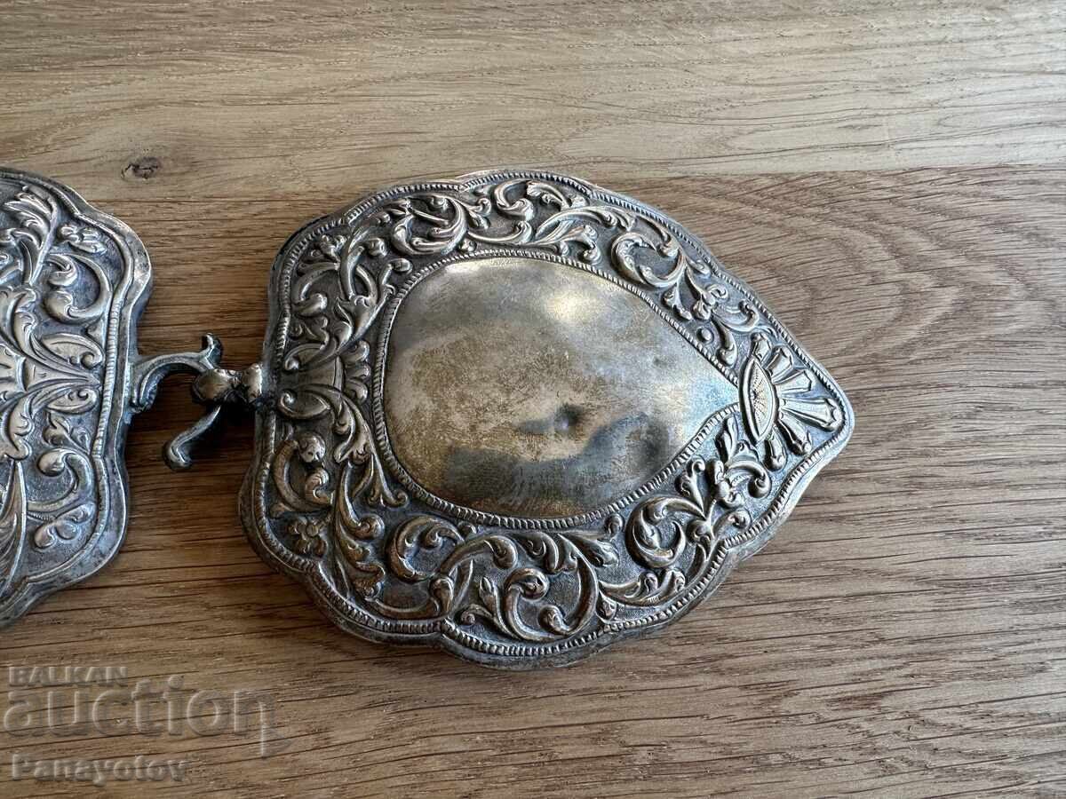 Аукцион КОТЛЕНСКИ КОТЕЛ ПАФТИ СРЕБРО ГОЛЕМИ ЗА НОСИЯ НАКИТ ПАФТА Аукцион КОТЛЕНСКИ КОТЕЛ ПАФТИ СРЕБРО ГОЛЕМИ ЗА НОСИЯ НАКИТ ПАФТА