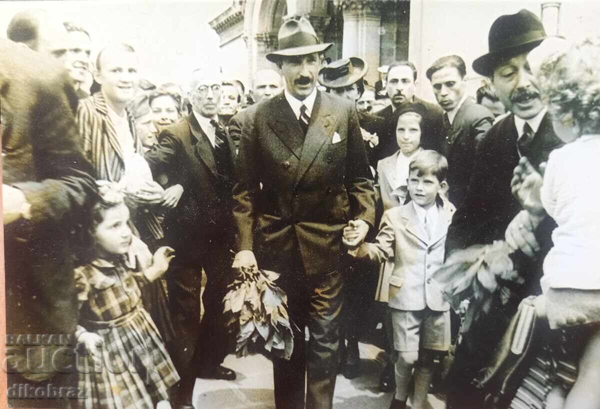 Н.В. Цар Борис III и Симеон Княз Търновски Петдесетница 1943