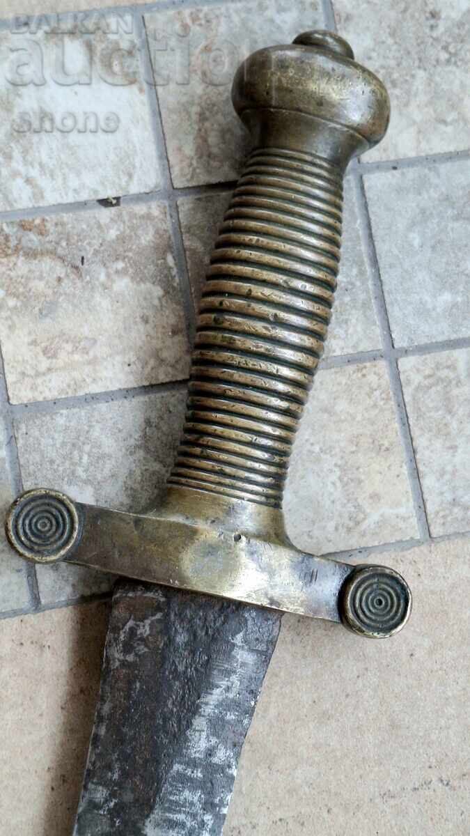 Παράδοση Γιαταγάνι, μαχαίρι, τεσακί, στιλέτο, λεπίδα, καμά