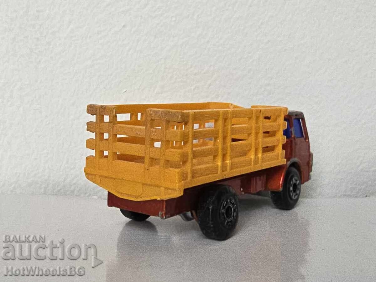 Delivery of Matchbox No. 71C Cattle Truck 1976