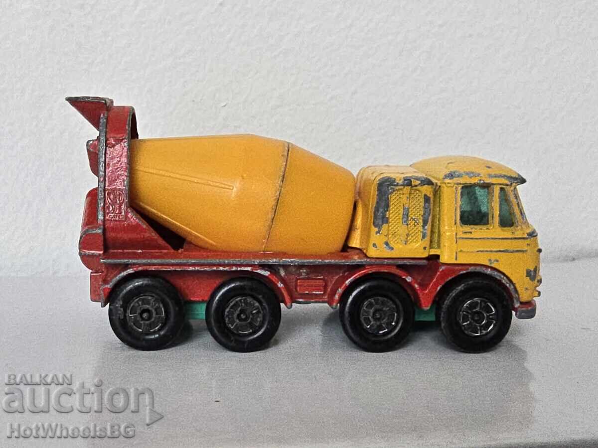 Matchbox  No 21A Foden Concrete Truck 1970  год с цена 6.00 лв. | € 3.07