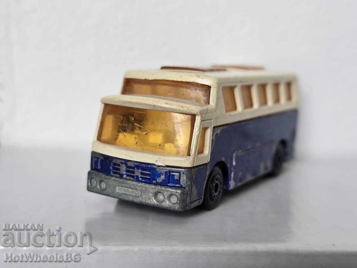 Auction  Matchbox No. 65C Airport Coach 1977