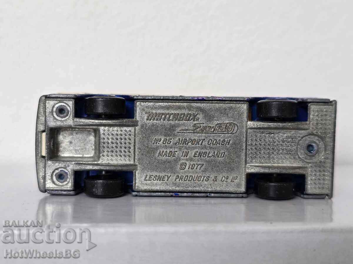 Matchbox No. 65C Airport Coach 1977 - 6