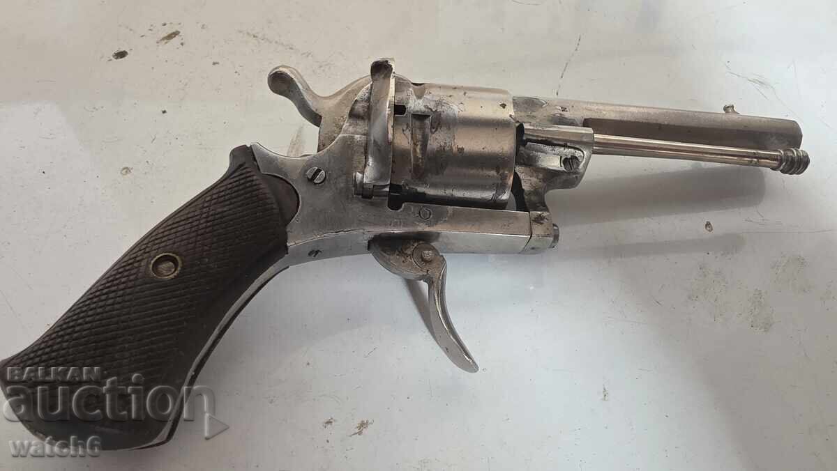 Revolver, functional with price 350.00 BGN | € 178.95