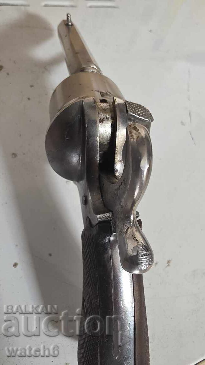 Revolver, functional - 7