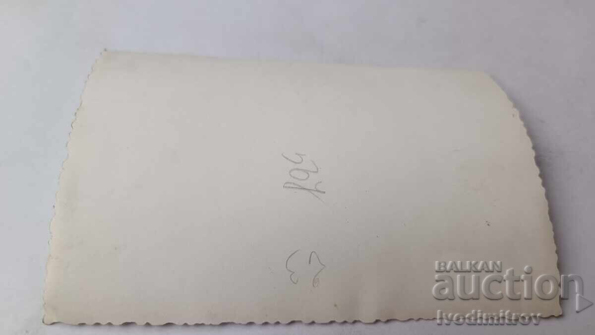 Снимка Мъже и жени пред Народно читалище Васил Левски с цена 1.85 лв. | € 0.95