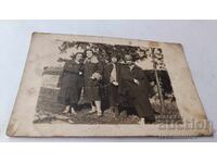 Foto Patru fete tinere