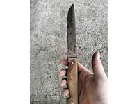 Cuțit vechi, lucrat manual