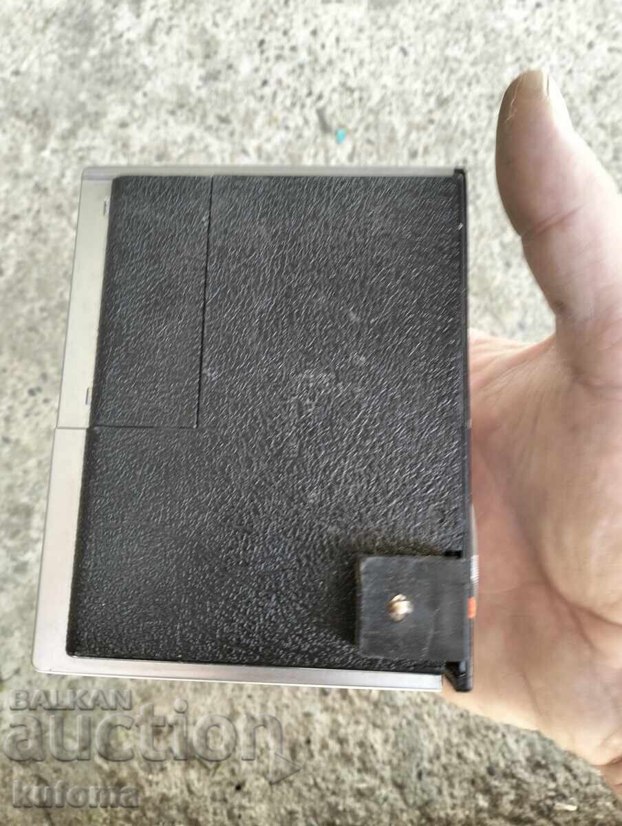 Bliț pentru aparat foto vechi cu preț 9.99 BGN | € 5.11