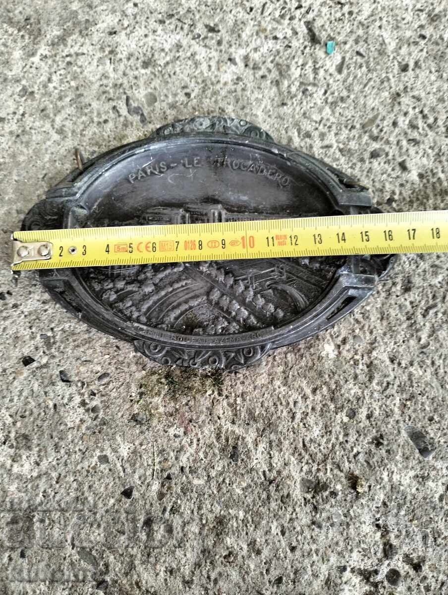 Suvenir metalic cu preț € 5.10 | 9.97 BGN