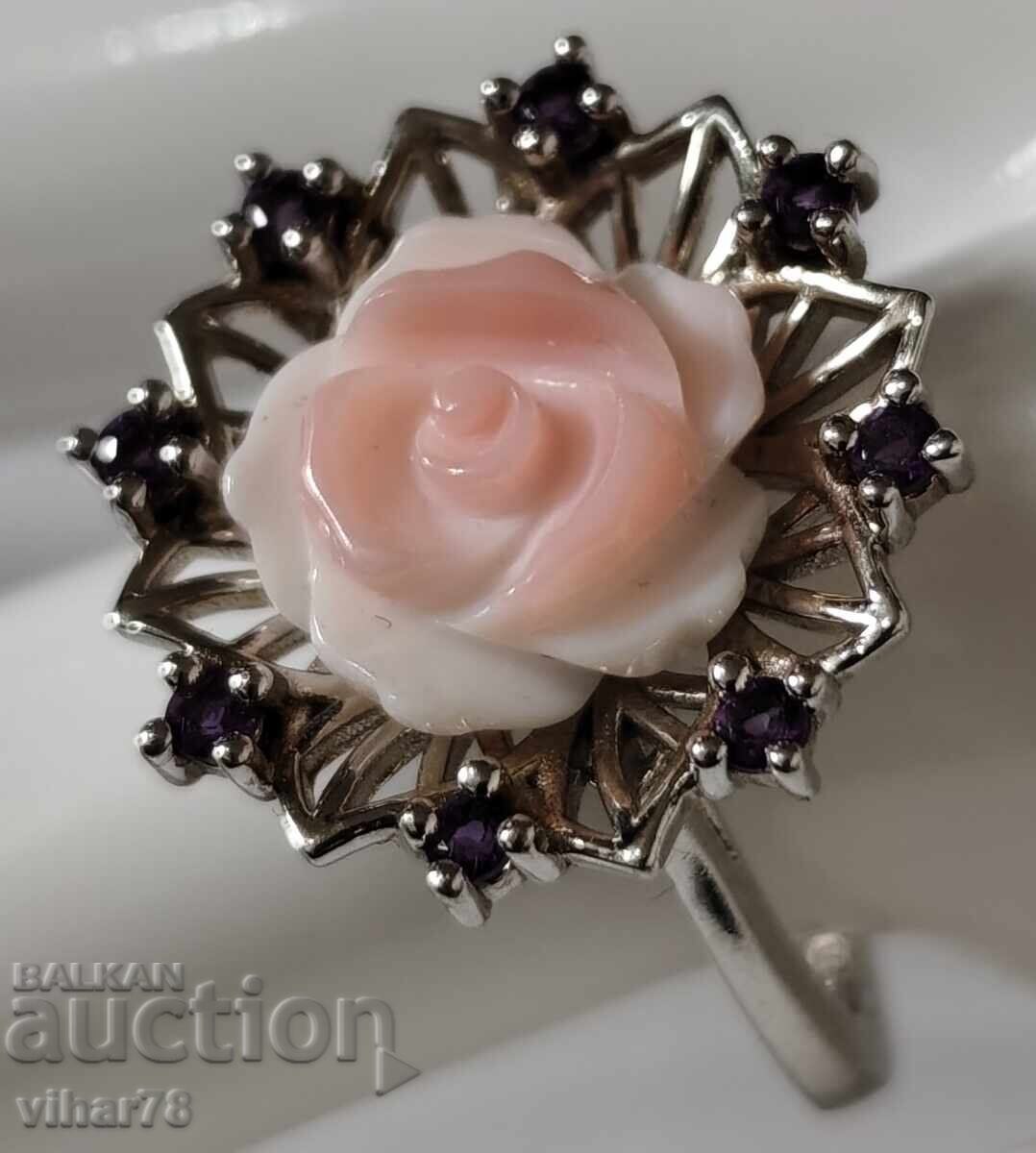 Inel de argint pentru femei cu preț 199.99 BGN | € 102.25