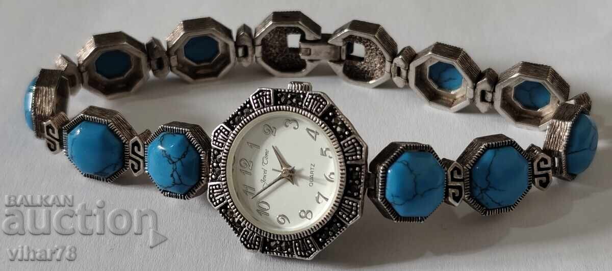 ΠΟΛΥ ΟΜΟΡΦΟ ΑΣΗΜΕΝΙΟ ΓΥΝΑΙΚΕΙΟ ΡΟΛΟΙ