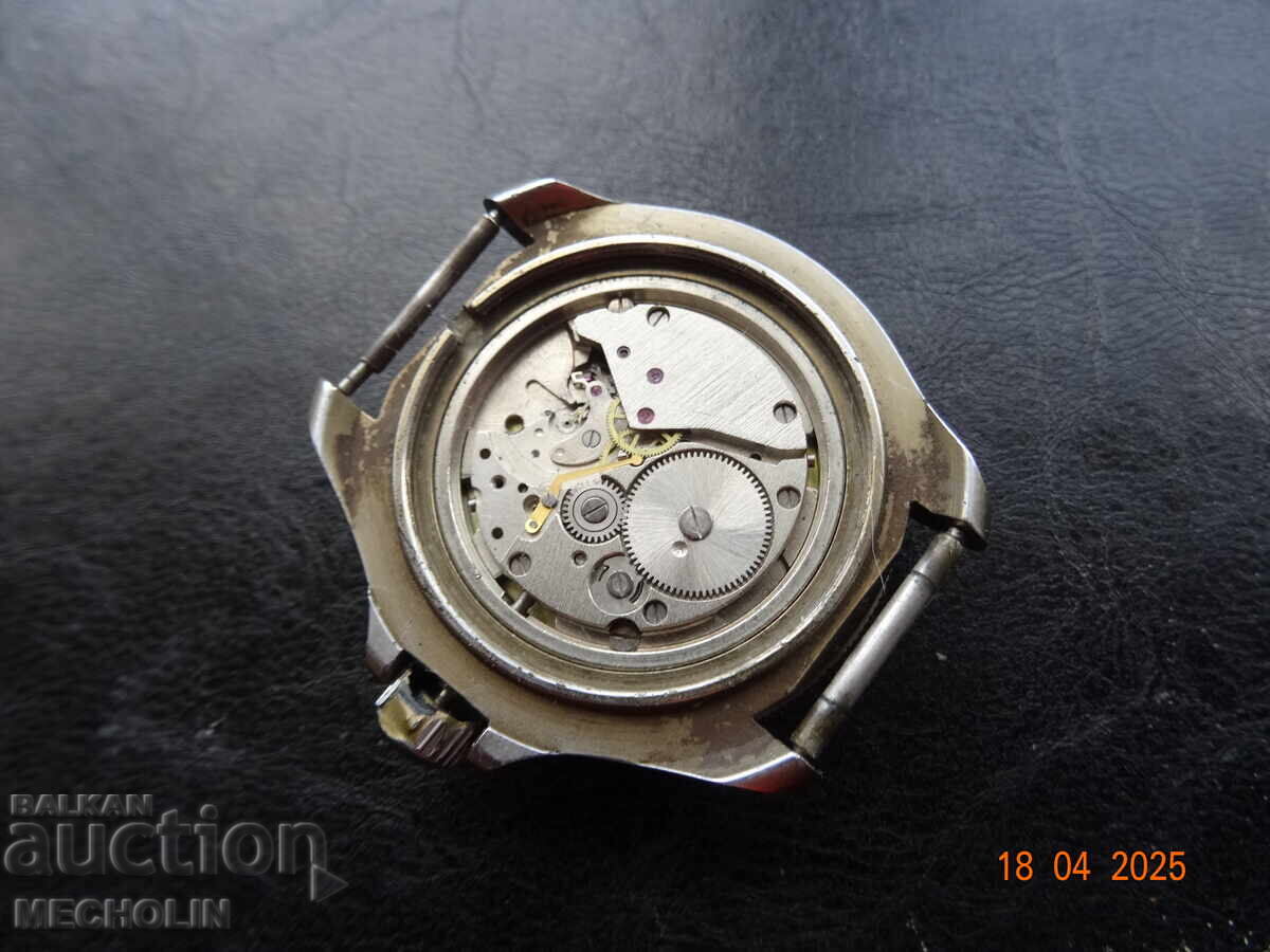 Collector's Russian Vostok Watch - 5 Collector's Russian Vostok Watch - 5
