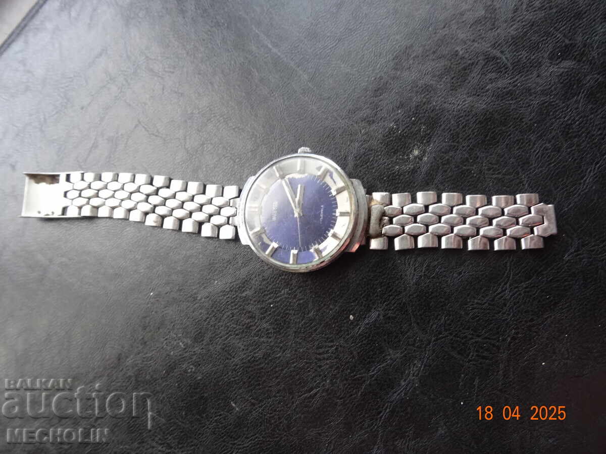 COLLECTOR'S RUSSIAN WATCH VOSTOK 2409 A SU KOMANDIRSKIE