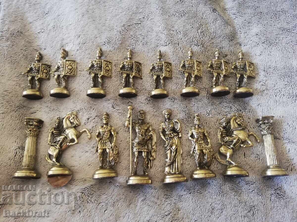 16 Solid Brass Figures, Soldiers for Chess Romans