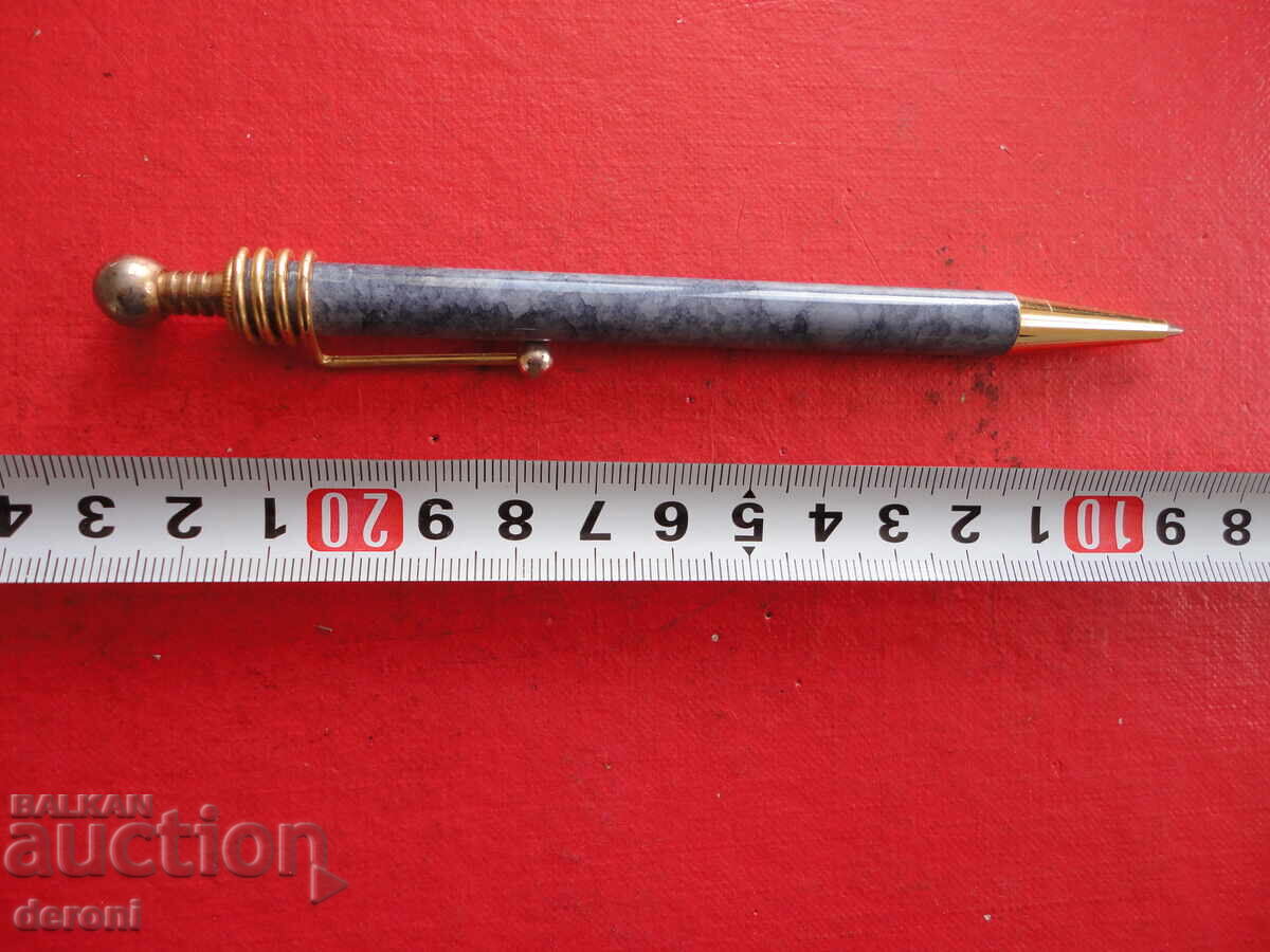 Луксозен немски химикал химикалка