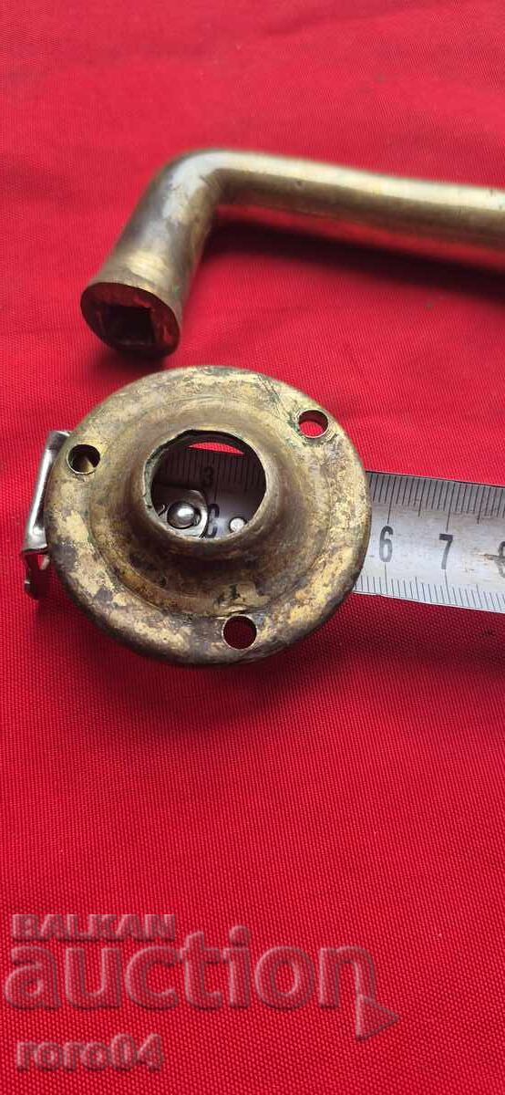 Livrarea CASĂ - SEIF - MÂNER