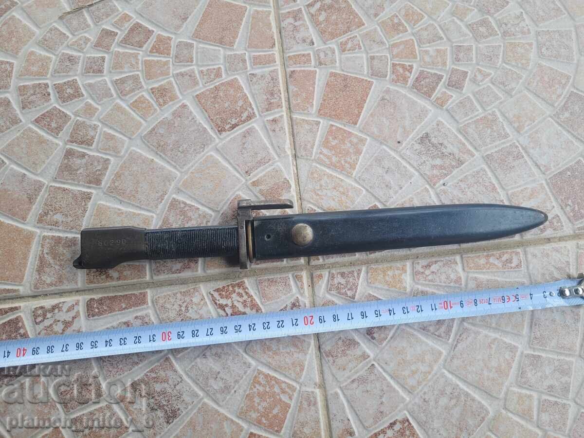Baionetă, cuțit, baionetă Baionetă, cuțit, baionetă
