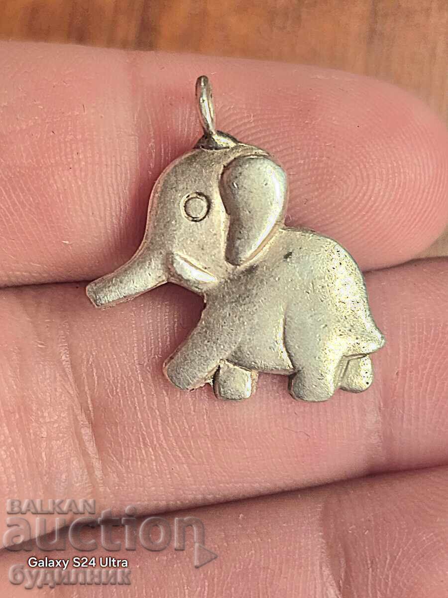 Δημοπρασία 2 τεμάχια. Ασημένια μενταγιόν. Ξεκινώ πάνω από 100 Δημοπρασίες. Δες