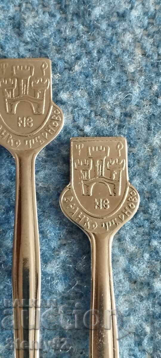 Κουταλάκια τσαγιού, καφέ από δρεπάνι και σφυρί Βελίκο Τύρνοβο με τιμή 15.00 BGN | € 7.67