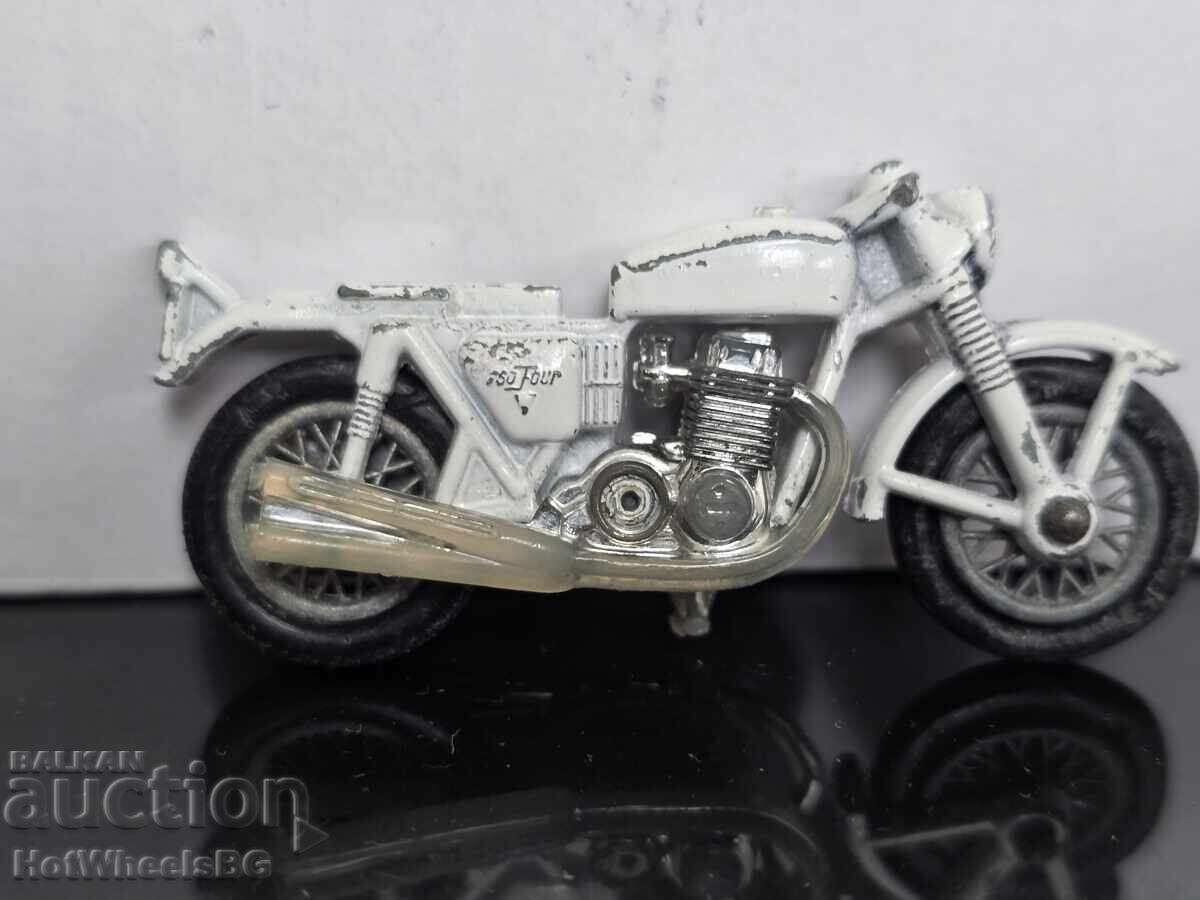 Licitație Matchbox Nr. 33C Motocicletă de Poliție 1977 god Licitație Matchbox Nr. 33C Motocicletă de Poliție 1977 god