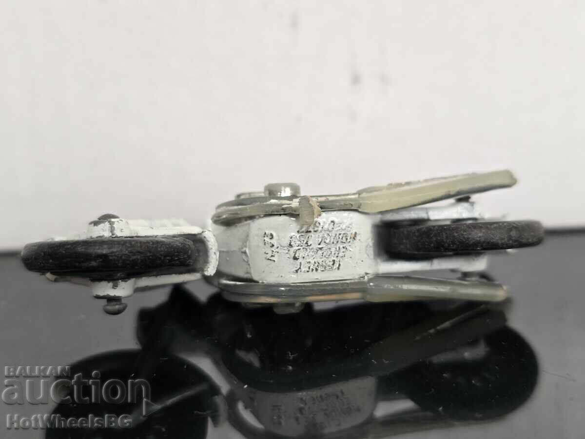 Livrarea Matchbox Nr. 33C Motocicletă de Poliție 1977 god Livrarea Matchbox Nr. 33C Motocicletă de Poliție 1977 god