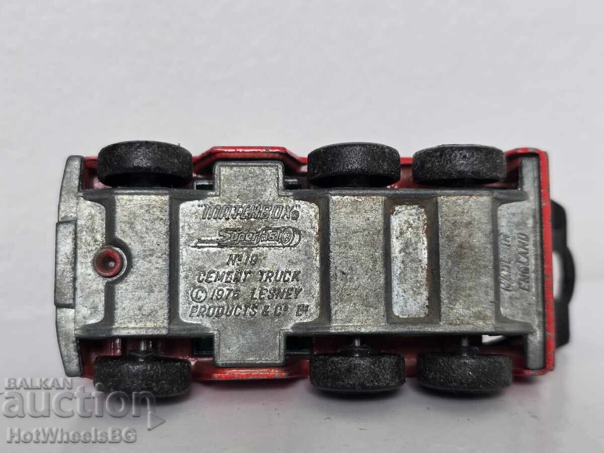 Matchbox No. 19C Cement Truck 1976 year - 7