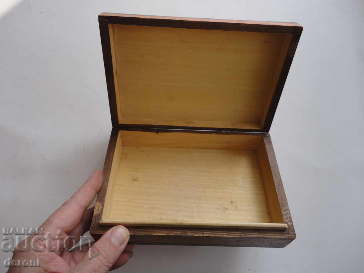 Невероятна дървена кутия за бижута дърворезба - 6