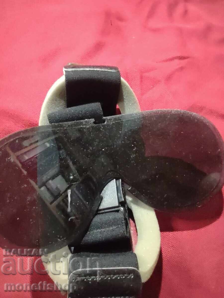 Δημοπρασία Στρατιωτικά είδη