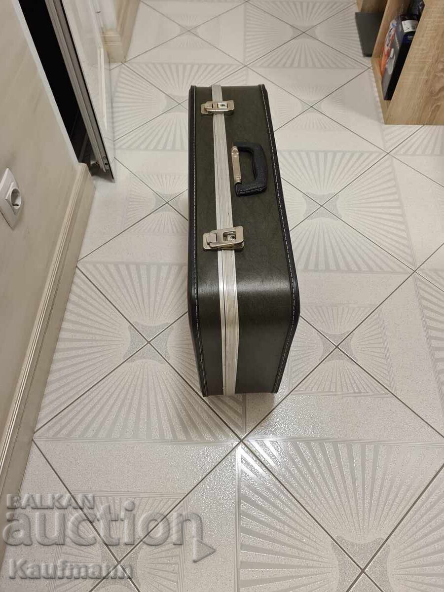 Livrarea Valiză retro