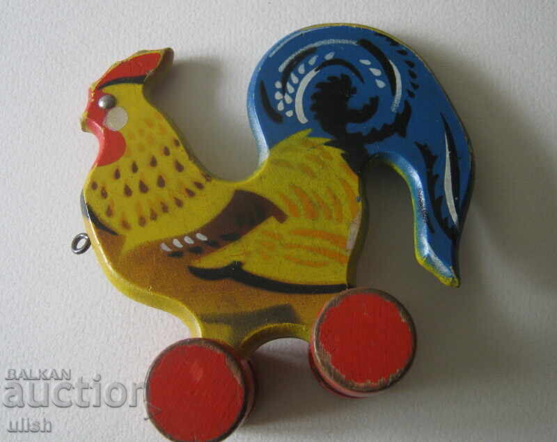 Παλιό ξύλινο παιδικό παιχνίδι που τραβιέται, κόκορας με ρόδες με τιμή 20.00 BGN | € 10.23